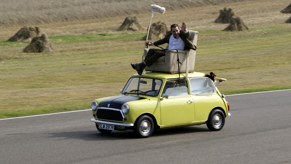 تشمل استون مارتن ومكلارين.. تعرف على سيارات “مستر بين” النادرة