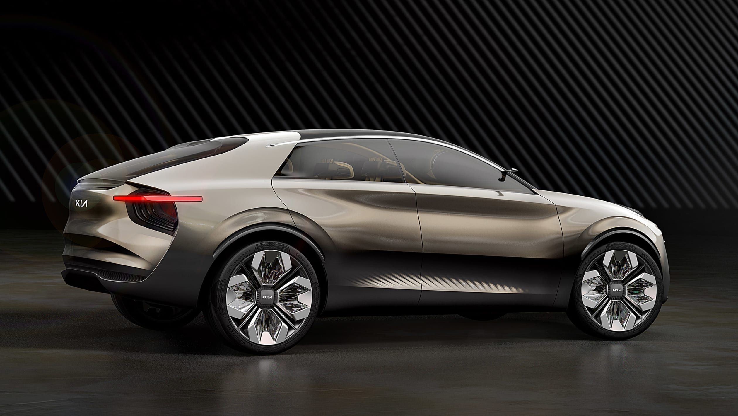 الكشف عن مواصفات كيا كروس أوفر الكهربائية القادمة+تصميم توقعي الكشف عن مواصفات كيا كروس أوفر الكهربائية القادمة+تصميم توقعي 8