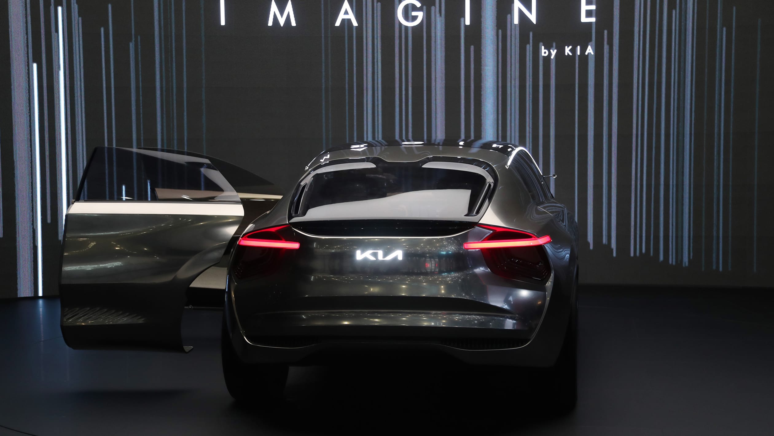 الكشف عن مواصفات كيا كروس أوفر الكهربائية القادمة+تصميم توقعي الكشف عن مواصفات كيا كروس أوفر الكهربائية القادمة+تصميم توقعي 4