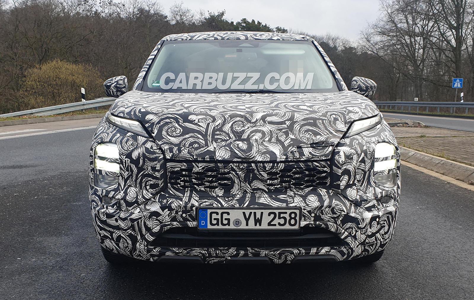 ميتسوبيشي اوتلاندر 2021 ستأتي بمحرك نيسان اكس تريل 5