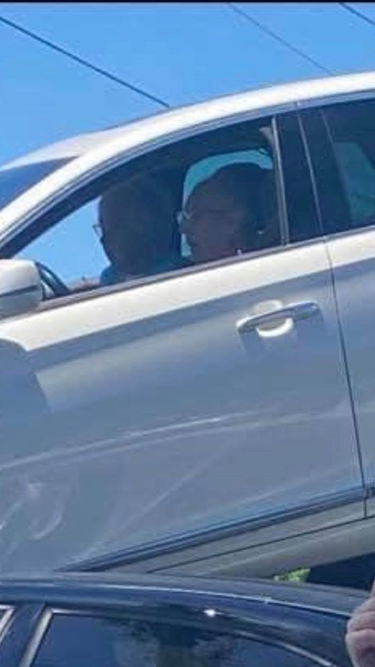 "فيديو" كاديلاك XTS تنتهي فوق سقف فولكس فاجن جيتا وجيب جورني في حادث غريب! "فيديو" كاديلاك XTS تنتهي فوق سقف فولكس فاجن جيتا وجيب جورني في حادث غريب! 5