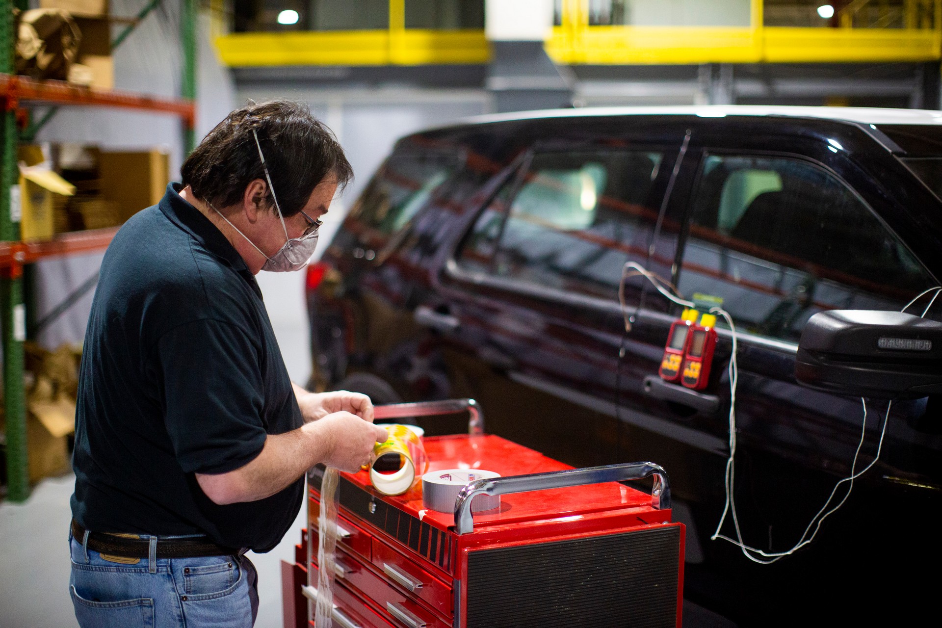 فورد تطور نظام تعقيم لقتل فيروس كورونا عبر الحرارة المرتفعة في سيارات الشرطة 3