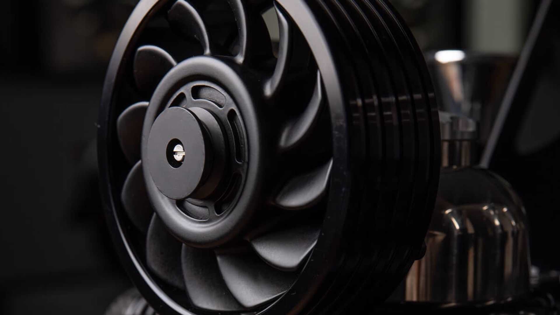 آلة قهوة "إسبريسو" على شكل محرك بورش بسعر 41,300 ريال! 8