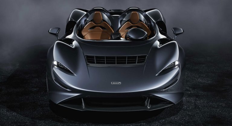 مكلارين تسرح 1,200 موظف بسبب انهيار أرباح الشركة