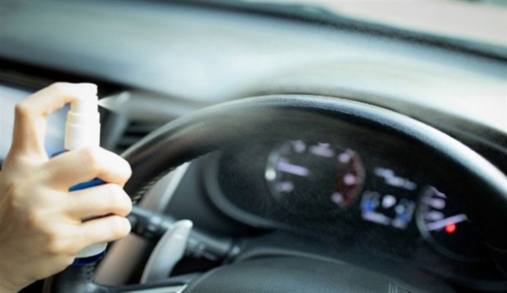 “بالفيديو” احذر استخدام هذه المواد في تطهير مقصورة سيارتك