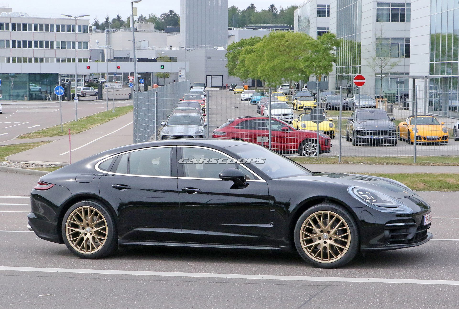 بورش باناميرا 2021 تظهر في صور تجسسية أثناء اختبارها 8