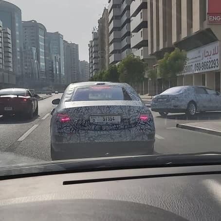 مرسيدس بنز اس كلاس ومايباخ 2021 تحت الاختبار في دبي