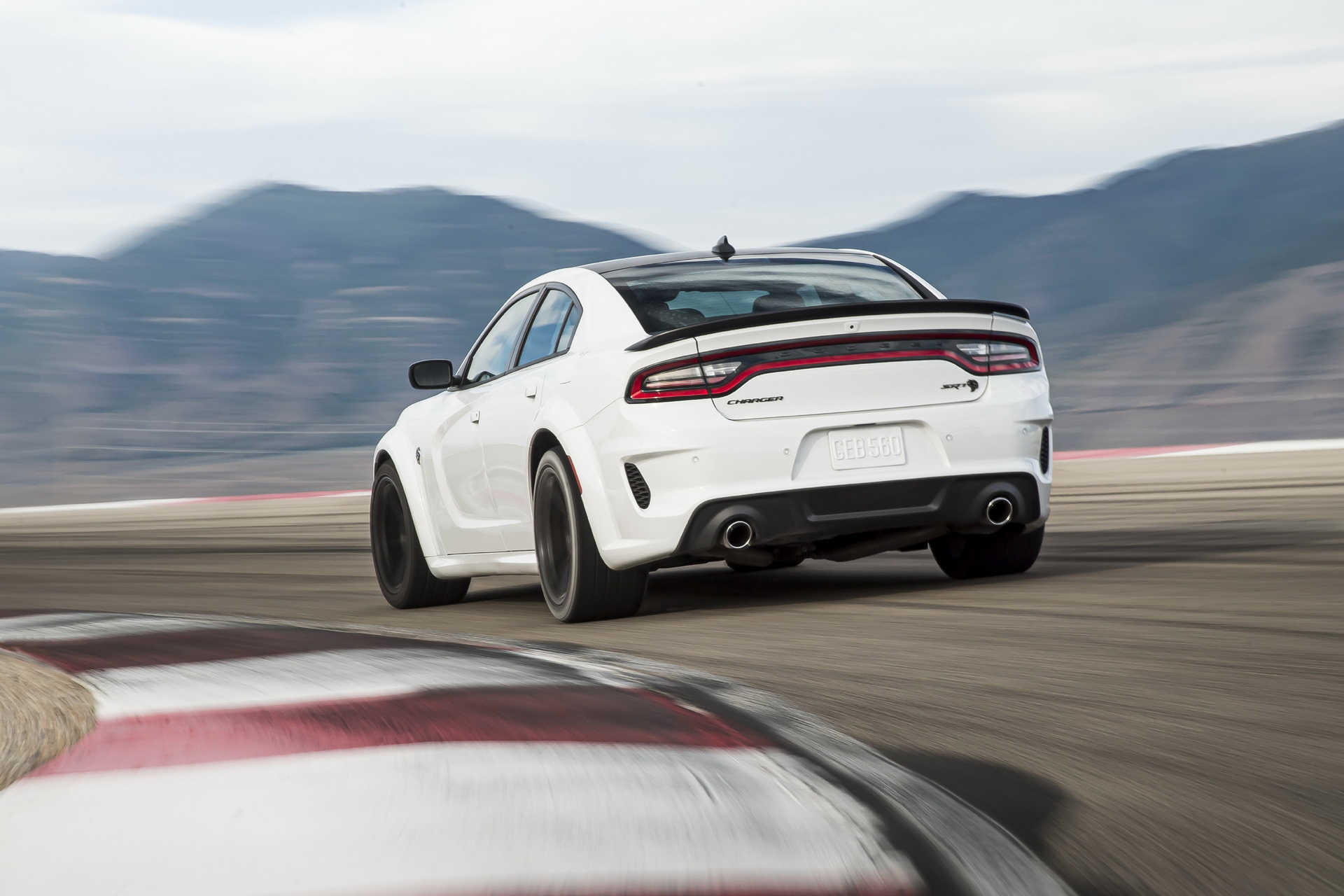 دودج تشارجر SRT هيلكات ريدآي 2021 تنطلق رسمياً بقوة 797 حصان 15