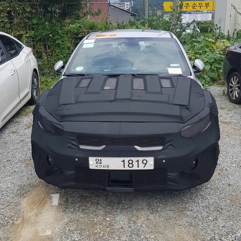 كيا سيراتو 2022 فيس ليفت تظهر أثناء اختبارها