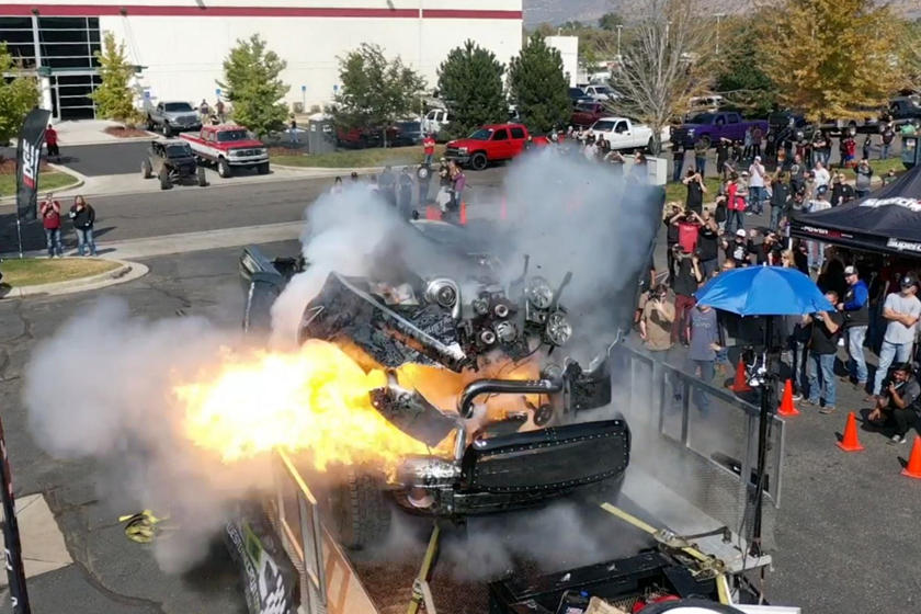 انفجار رام بيك أب أثناء محاولة رفع قوتها إلى 3000 حصان “فيديو”