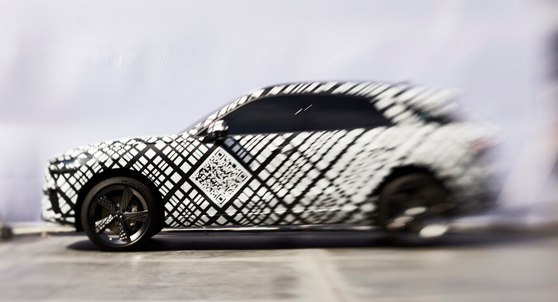 جينيسيس GV70 تظهر في صور تشويقية رسمية 1