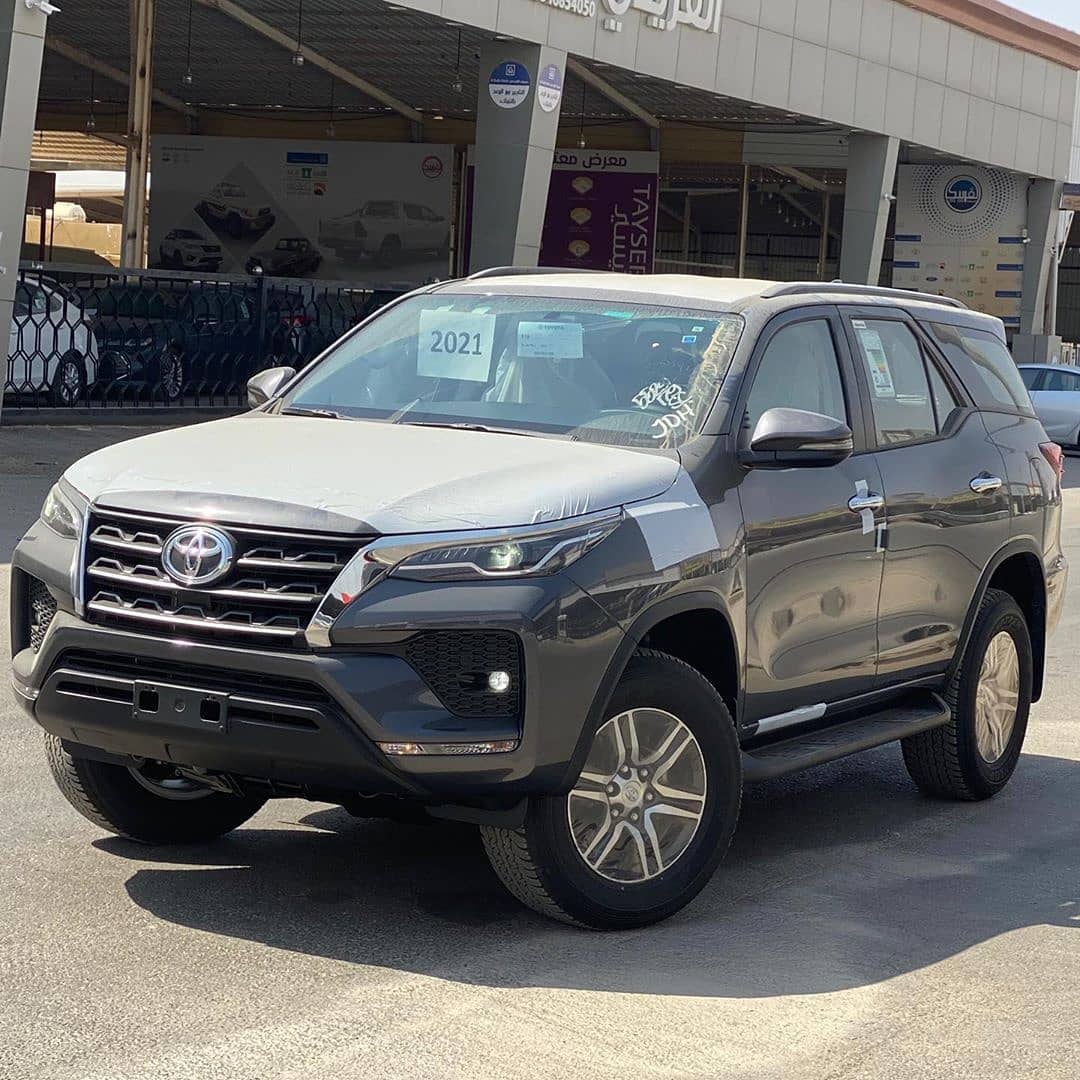 وصول تويوتا فورتشنر 2021 فيس ليفت إلى السعودية “صور ومعلومات+السعر”