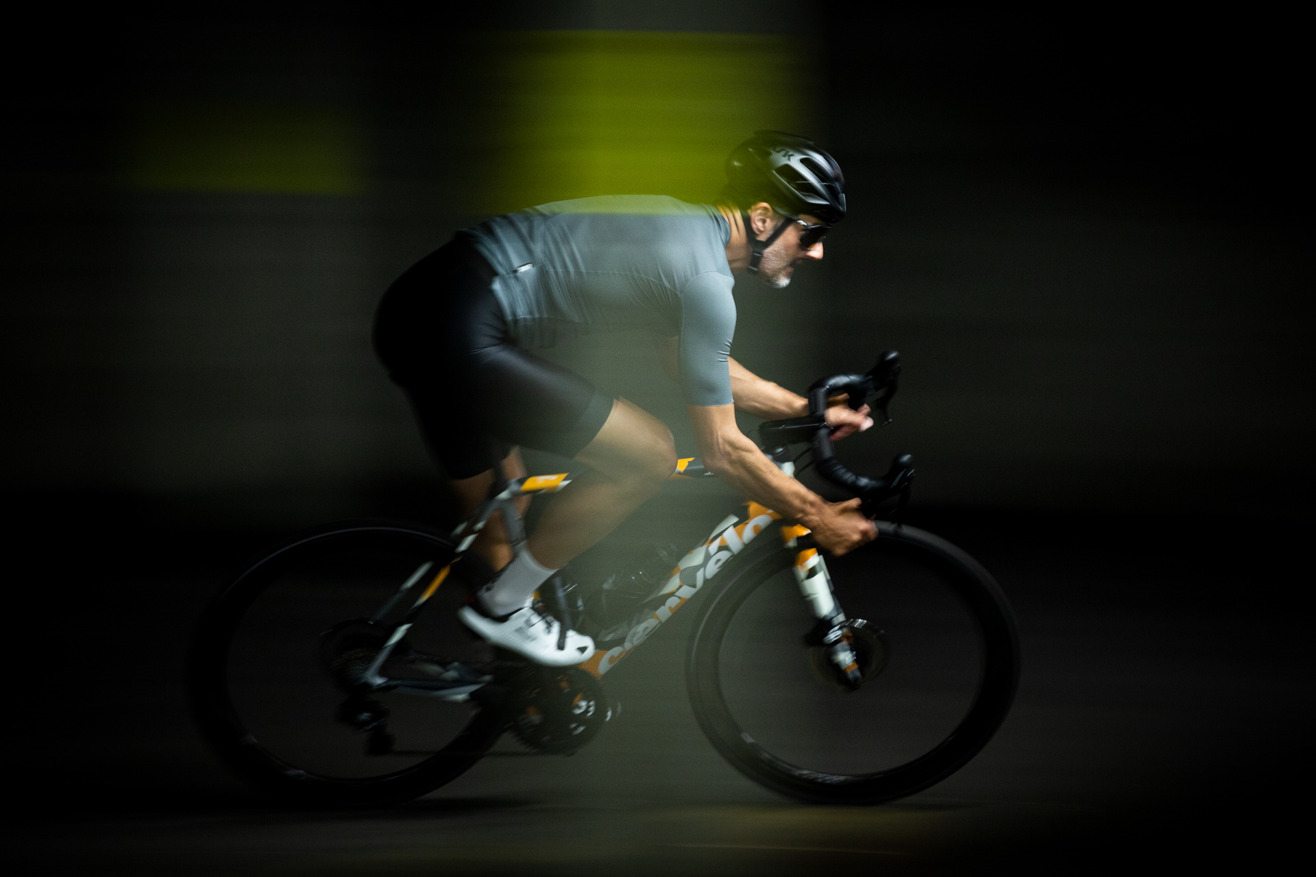 لامبورغيني تطرح دراجة فاخرة بسعر 62,000 ريال 3