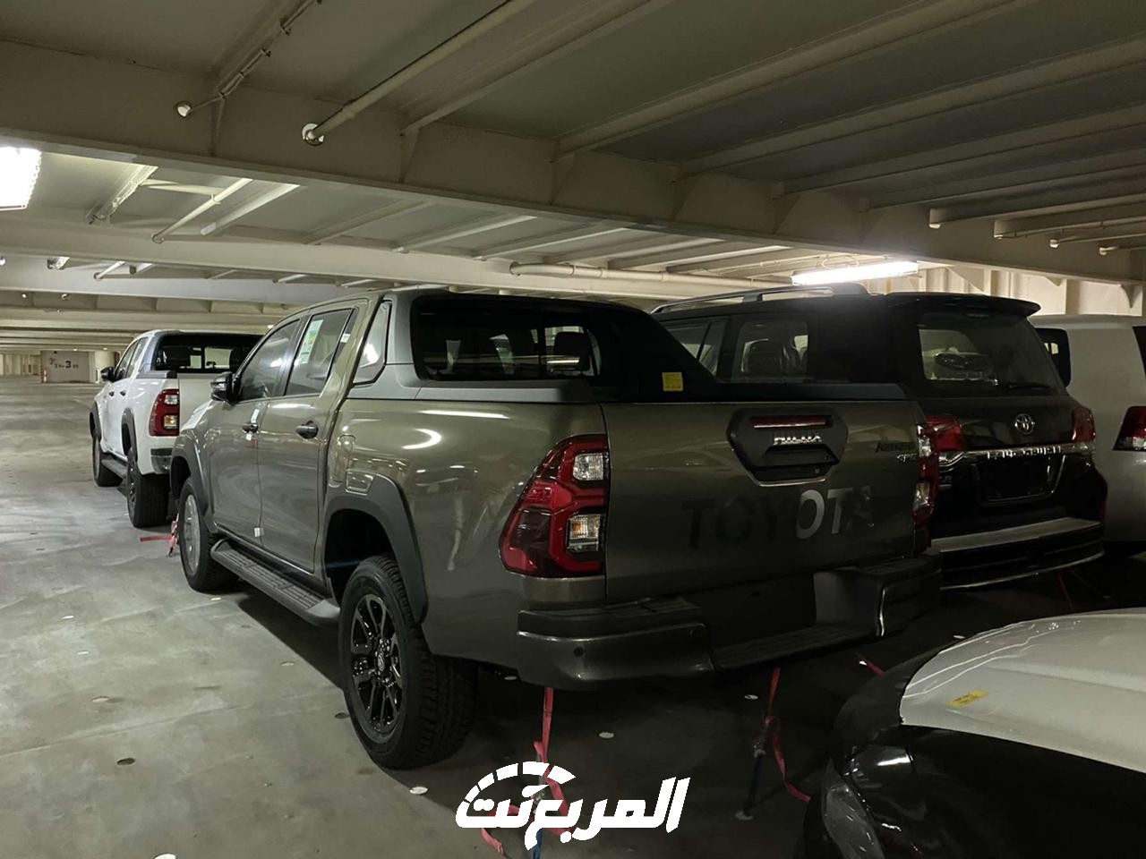 "بالصور" وصول تويوتا هايلكس 2021 باللون الجديد 2