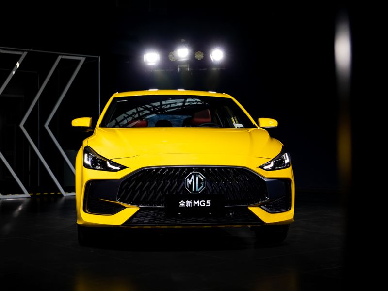 إم جي 5 2021 تكشف داخليتها 10