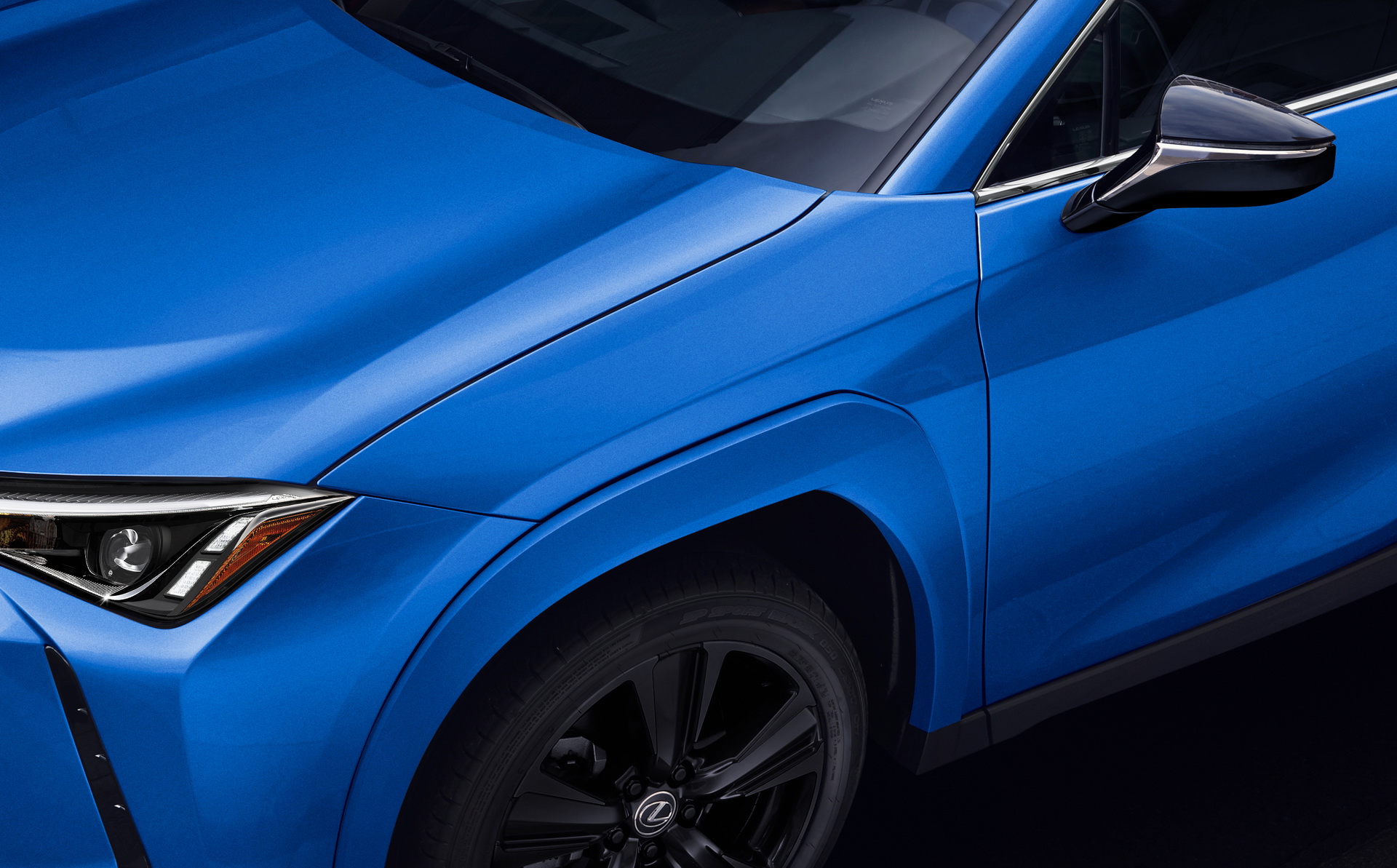 لكزس UX 2021 تحصل على إصدار "الخط الأسود" بلمسات جمالية خاصة 8