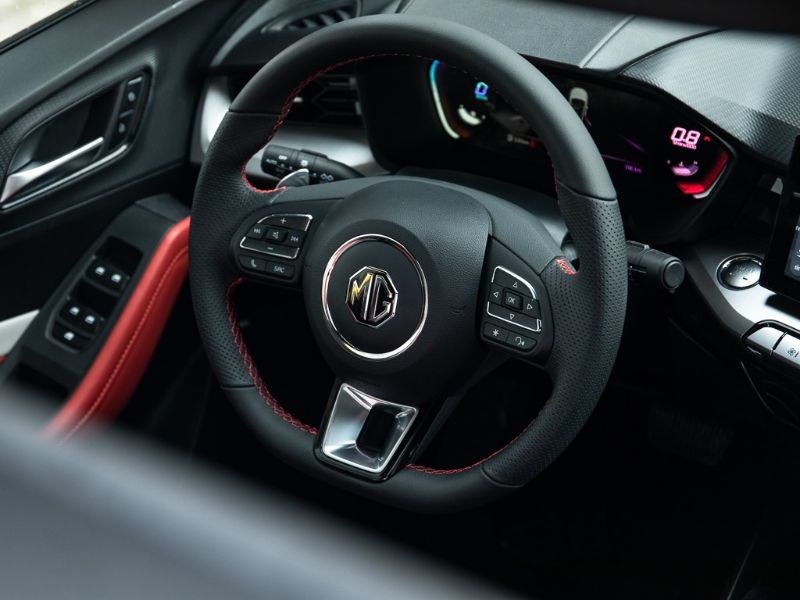 إم جي 5 2021 تكشف داخليتها 1