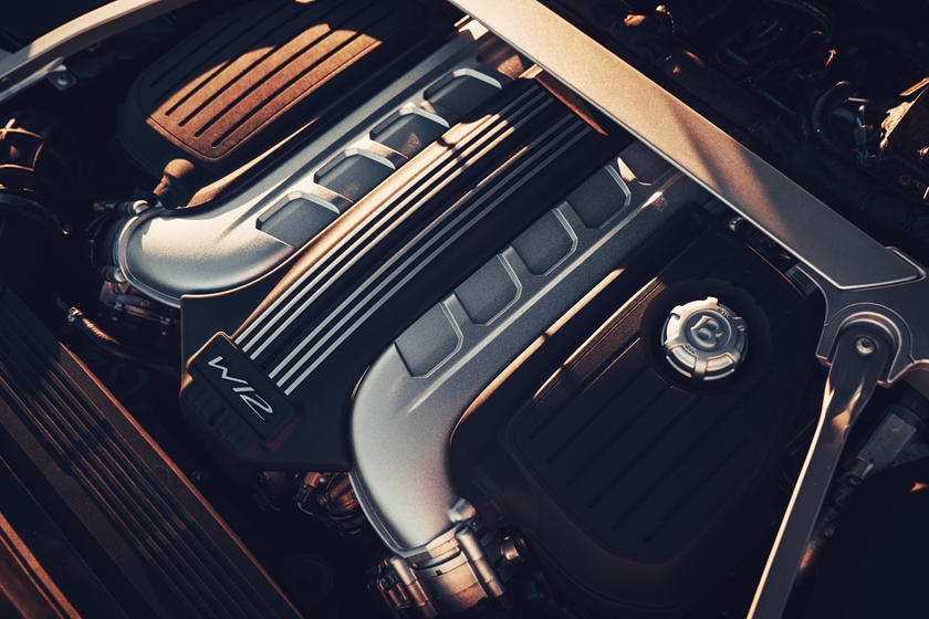 ضريبة 220 ألف ريال قد تطبق على السيارات الرياضية في فرنسا ضريبة 220 ألف ريال قد تطبق على السيارات الرياضية في فرنسا 3