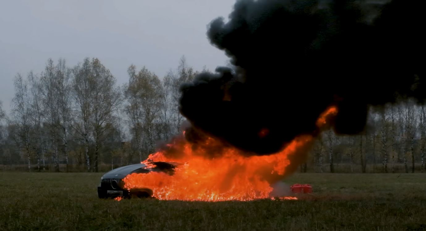 قصة إشعال مرسيدس AMG GT 63 جديدة في روسيا قصة إشعال مرسيدس AMG GT 63 جديدة في روسيا 3