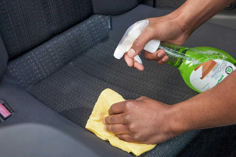 تعرف على الطريقة الصحيحة للعناية بمقاعد سيارتك الجلدية تعرف على الطريقة الصحيحة للعناية بمقاعد سيارتك الجلدية 5