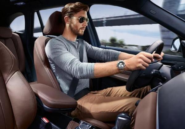 كيفية تفادي خطورة النقاط العمياء أثناء قيادة السيارة كيفية تفادي خطورة النقاط العمياء أثناء قيادة السيارة 3