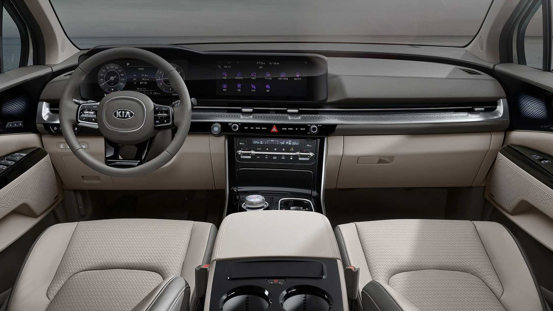 كيا كرنفال 2021 تحصل على نسخة ليموزين فاخرة 6