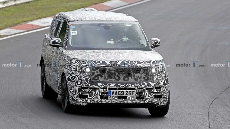 لاندروفر رنج روفر 2022 تظهر أثناء اختبارها على الطرق العامة لاندروفر رنج روفر 2022 تظهر أثناء اختبارها على الطرق العامة 3