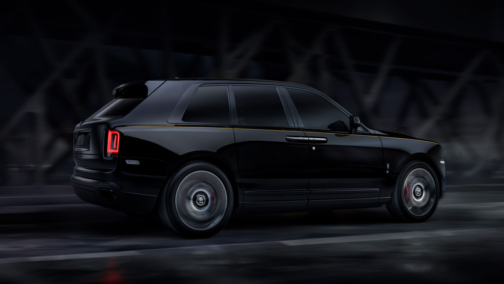 "بالصور" محمد رمضان يضم رولز رويس كولينان لأسطول سياراته الفاخرة "بالصور" محمد رمضان يضم رولز رويس كولينان لأسطول سياراته الفاخرة 1