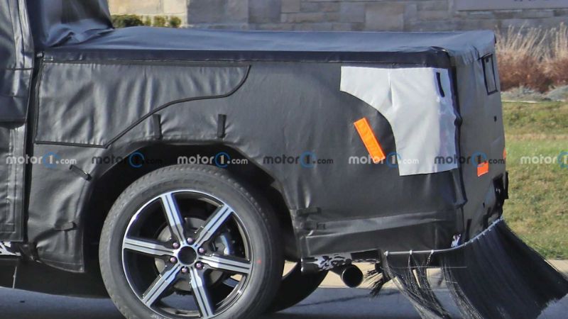 تويوتا تندرا 2022 تظهر أثناء اختبارها في لقطات تجسسية 5