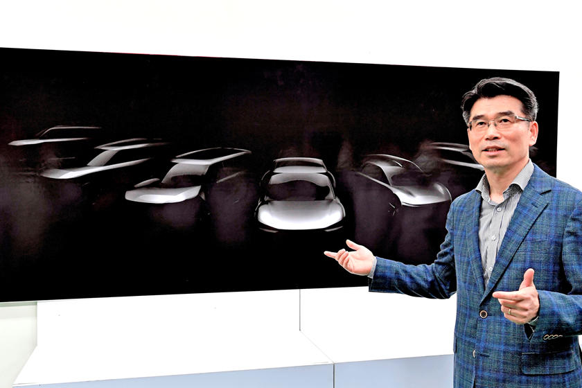 كيا تغير العبارة التي تتخذها شعاراً لها تمهيداً لإعادة إطلاق العلامة في 2021 كيا تغير العبارة التي تتخذها شعاراً لها تمهيداً لإعادة إطلاق العلامة في 2021 4