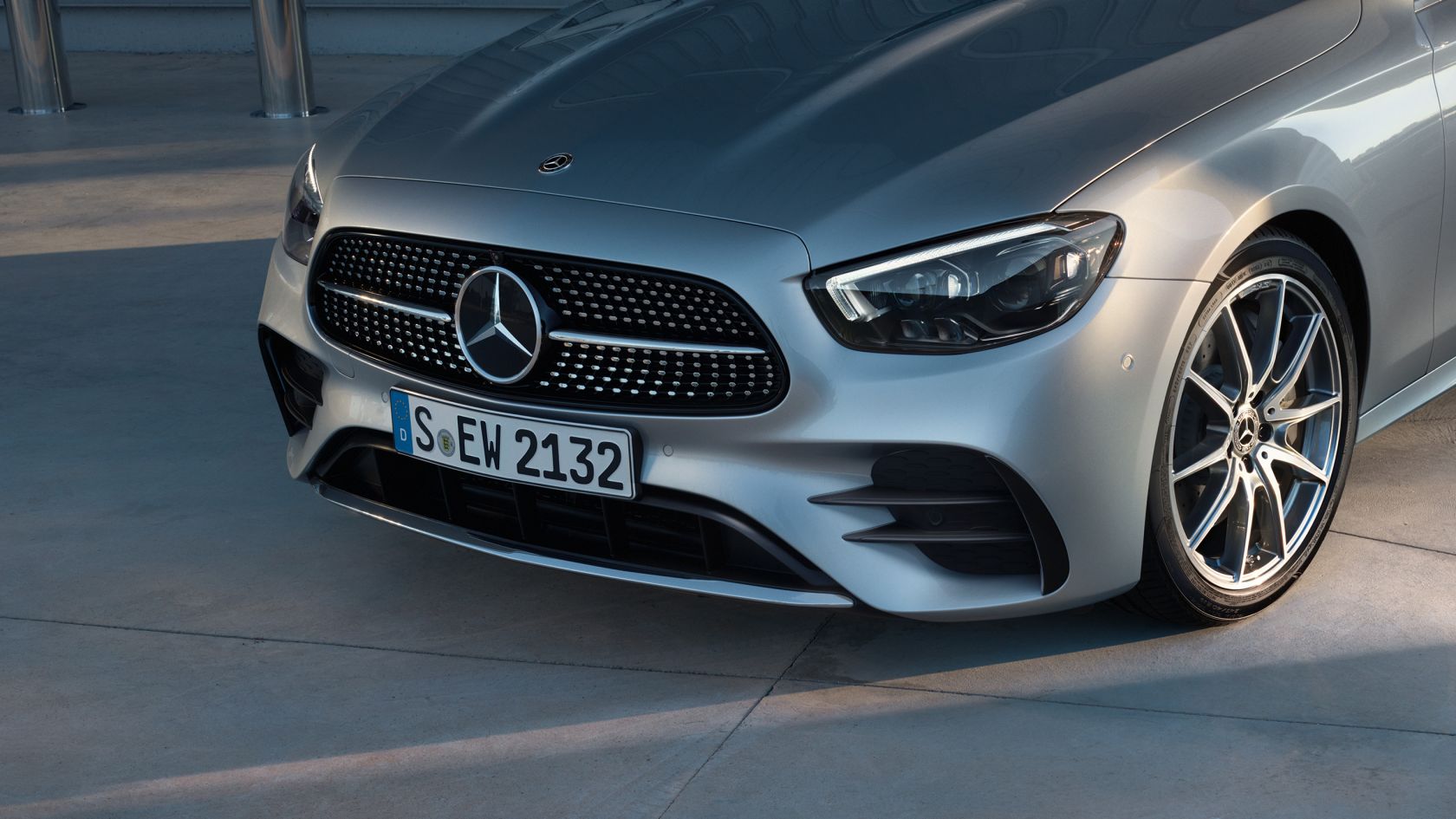 مرسيدس الجفالي تدشن سيارة E-Class 2021 الجديدة 18