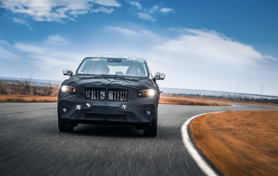 جيلي تشوق لكروس أوفر جديدة كلياً وتكشف موعد الإنتاج