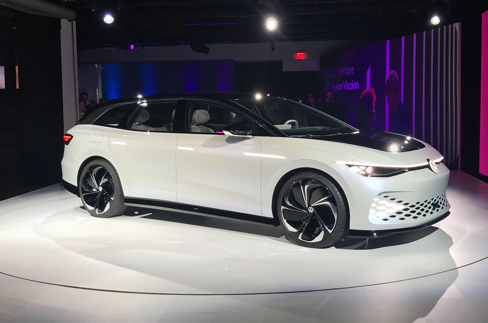 تعرف على السيارات القادمة من بورش واودي وبوجاتي وفولكس واجن خلال 2021