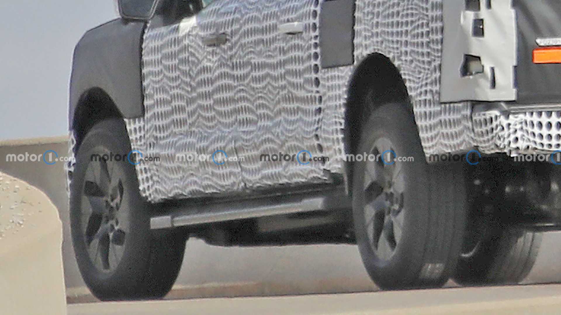 فورد إف 150 الكهربائية تظهر أثناء اختبارها بالشكل الإنتاجي لأول مرة 11