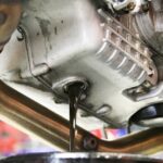 هل تغيّر لون زيت المحرك مؤشر على تهالك المحرك؟ هل تغيّر لون زيت المحرك مؤشر على تهالك المحرك؟ 2