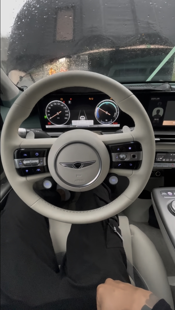 تسريب داخلية جينيسيس GV60 الجديدة كلياً