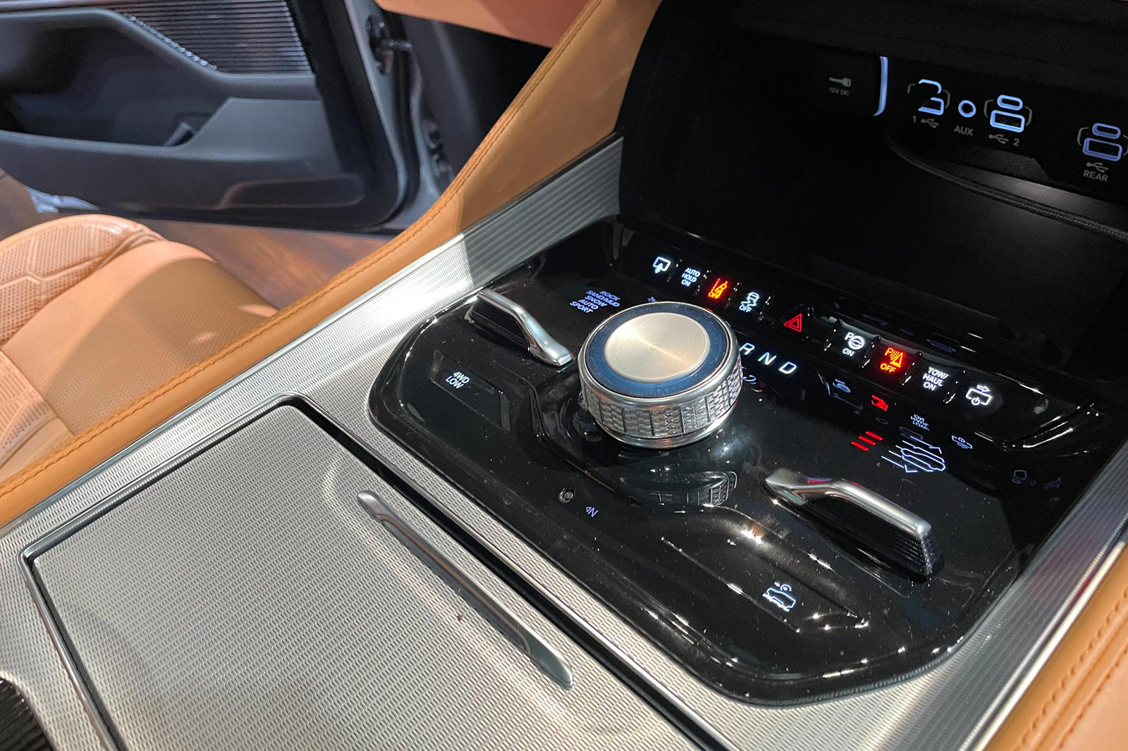 جيب جراند واجونير 2022 تستعد لمنافسة كاديلاك اسكاليد 12