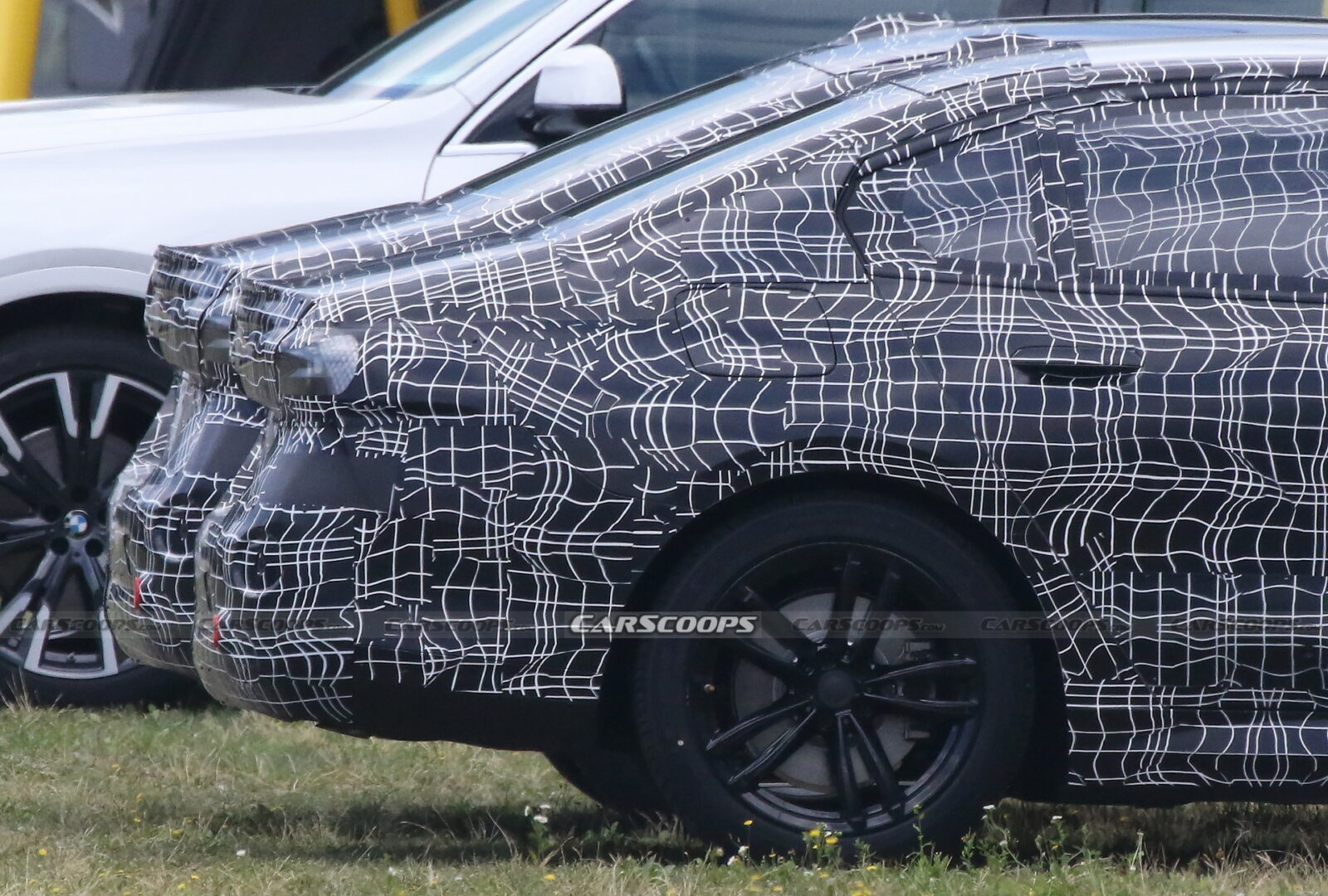 بي ام دبليو الفئة الخامسة 2024 تظهر لأول مرة أثناء اختبارها 9