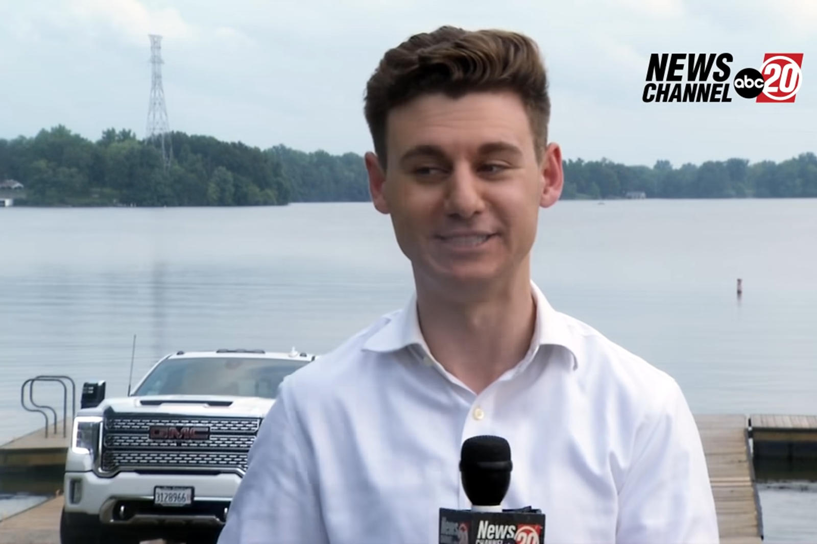 جمس سييرا دينالي تغرق في بحيرة أثناء بث تلفزيوني مباشر "فيديو وصور" 6