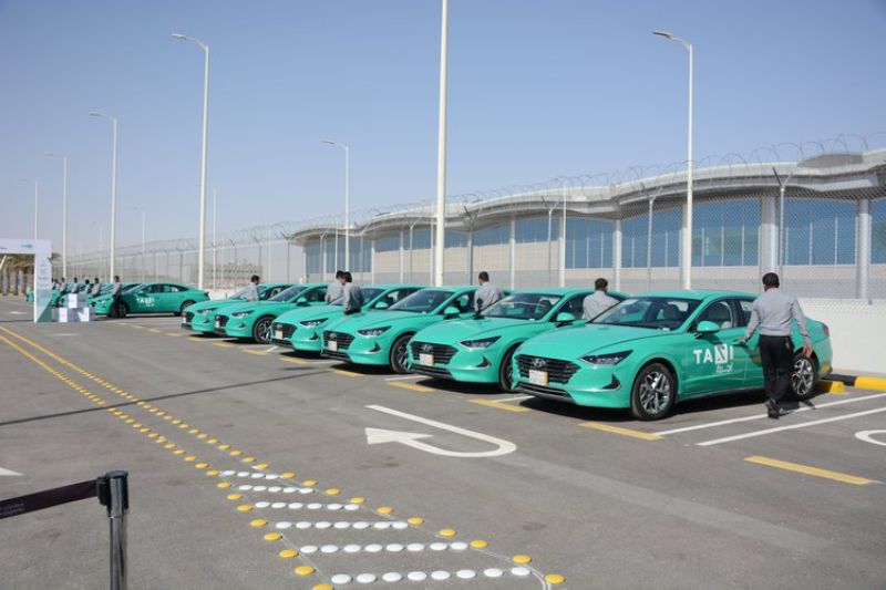 “متحدث النقل” إلزام سيارات الأجرة بالدفع الإلكتروني