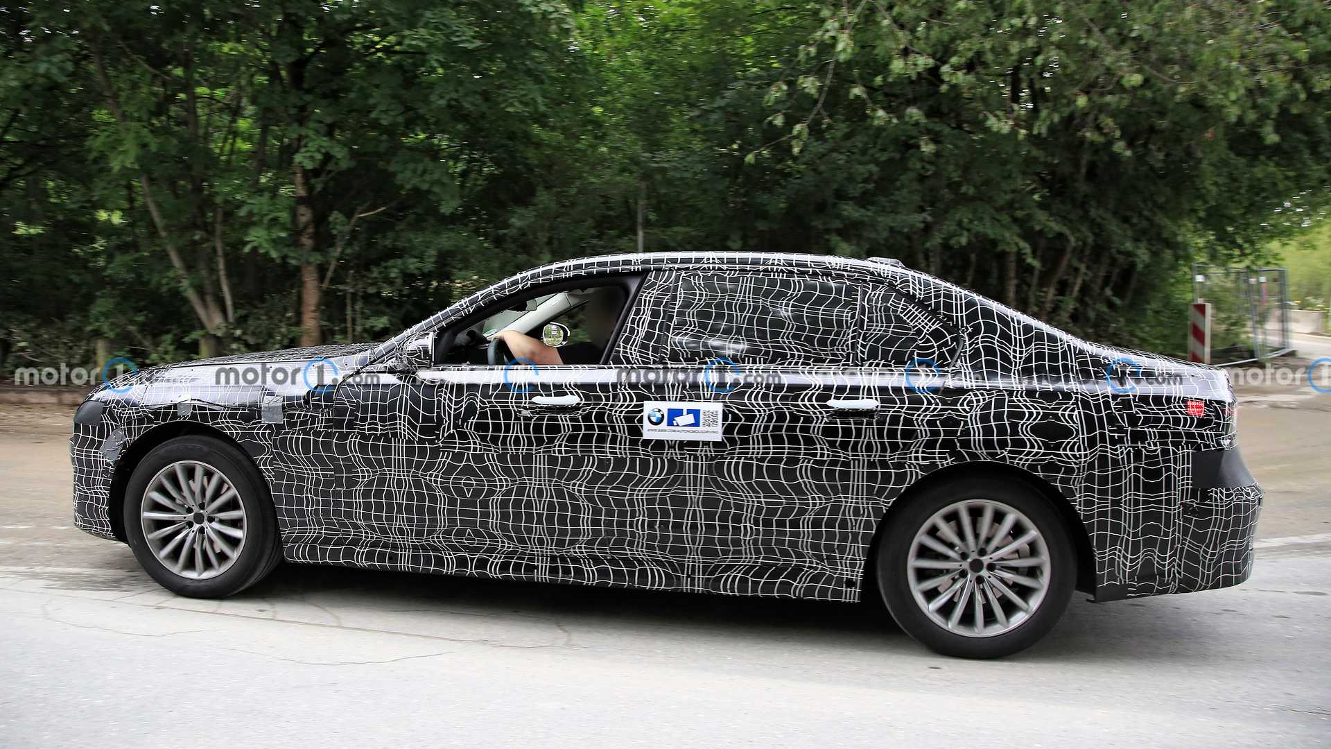 تسريب أهم المحركات القادمة لبي إم دبليو الفئة السابعة 2023 تسريب أهم المحركات القادمة لبي إم دبليو الفئة السابعة 2023 4