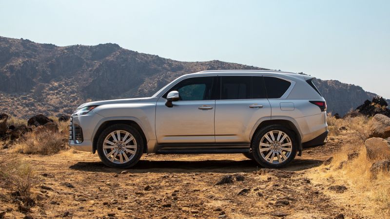 مواصفات لكزس LX 600 موديل 2022 الجيل الجديد Lexus LX600 14