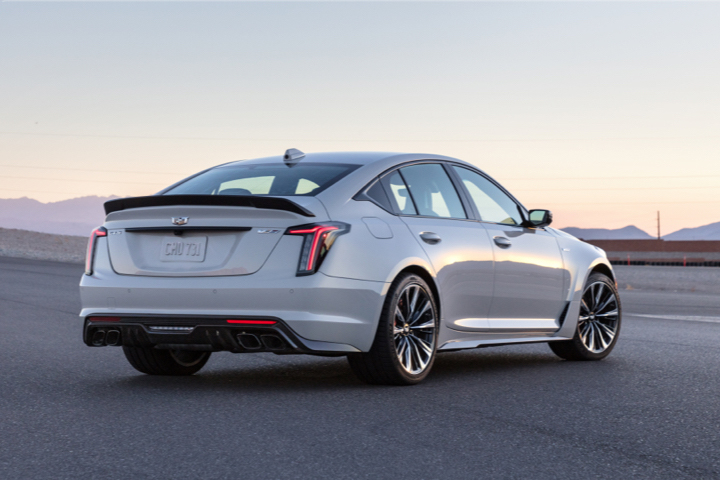 تعرف على تاريخ سيارات كاديلاك Blackwing عالية الأداء 1