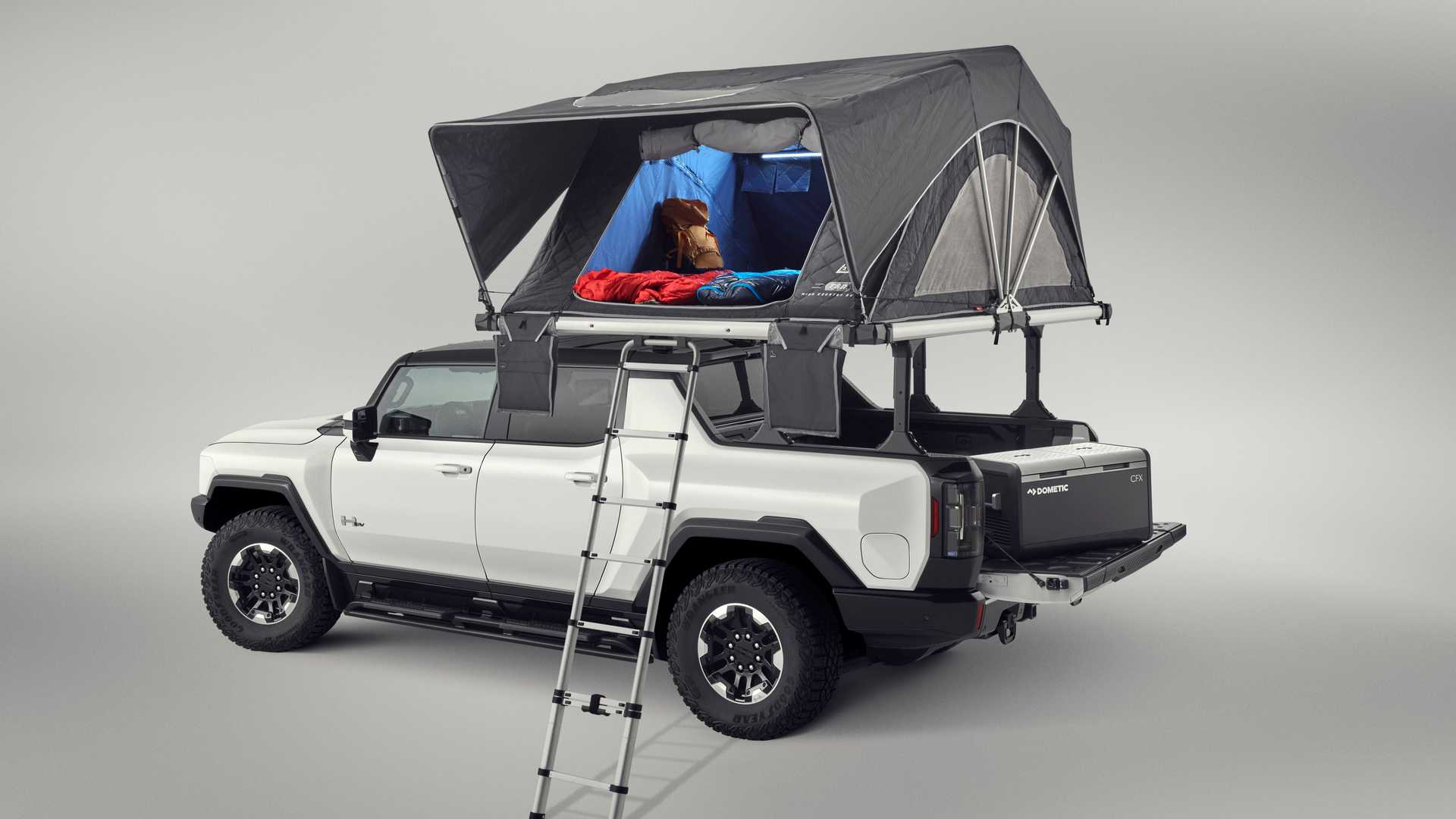 جمس تكشف عن مجموعة إكسسوارات جديدة لموديل همر