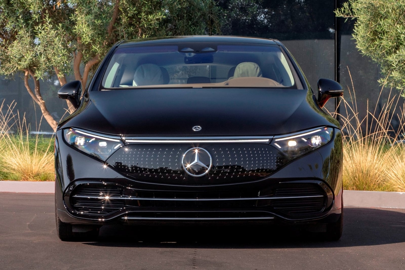 تعرف على أسوأ شركات السيارات بصرفية الوقود 7