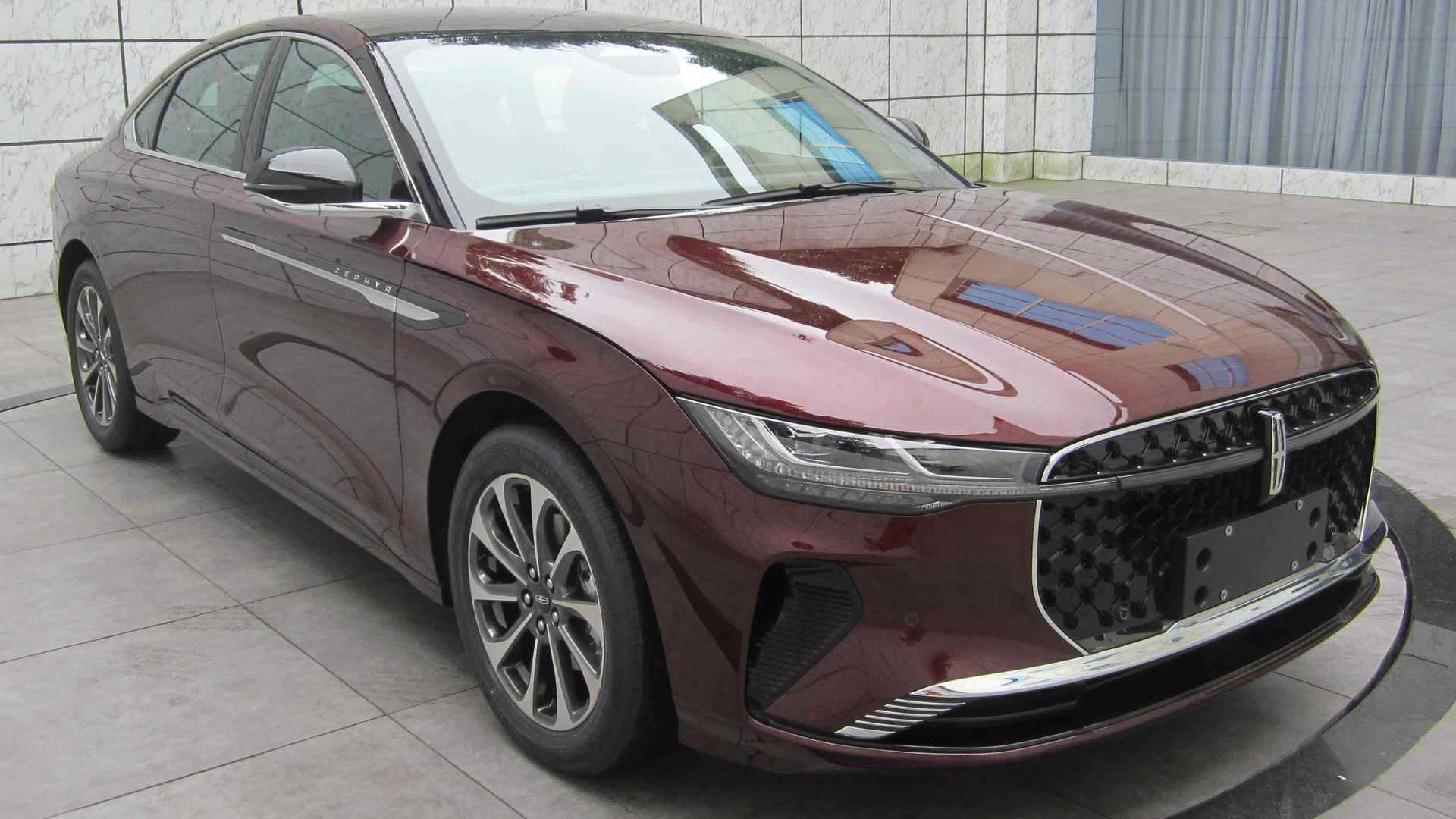 أول ظهور لسيارة لينكون زيفير سيدان الإنتاجية الجديدة كلياً