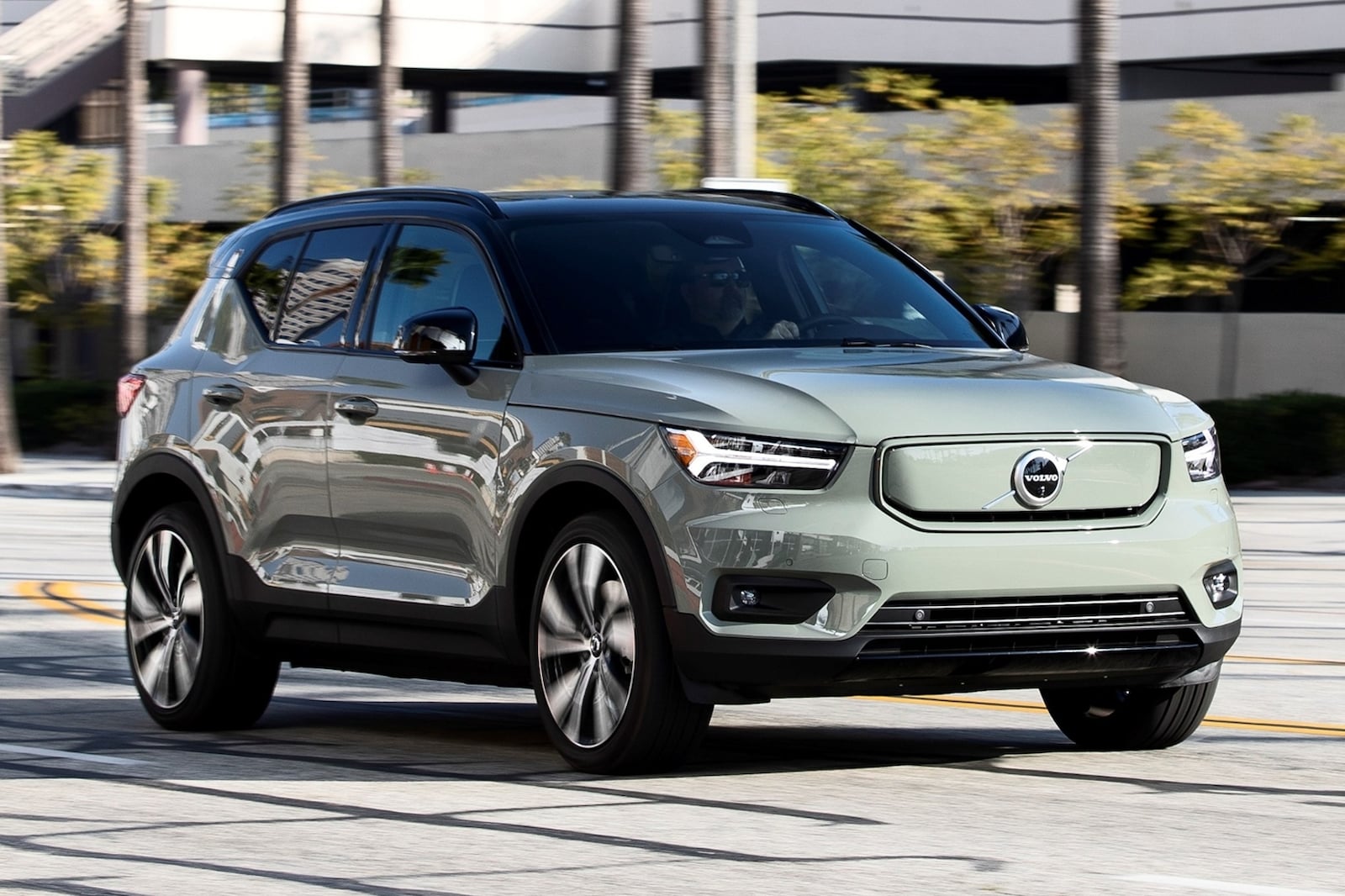 اختراق «فولفو» وسرقة أسرار الشركة .. ولازال التحقيق مستمرًا