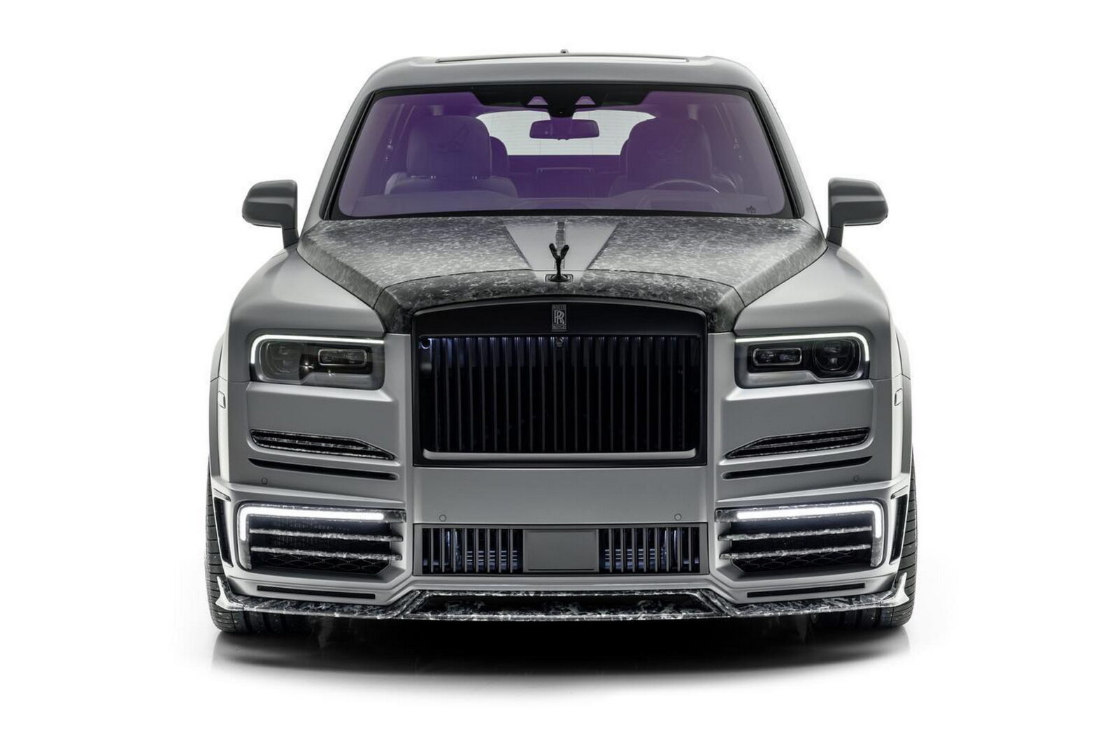 مانسوري تفتتح صالة عرض جديدة في الإمارات العربية المتحدة 18