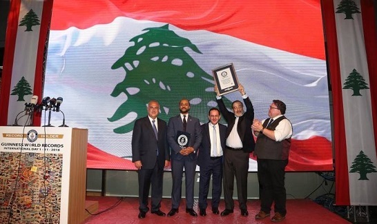 حقق 6 أرقام قياسية بموسوعة “جينيس”.. قصة سائق الراليات اللبناني وأكبر متحف مجسمات مُصغرة للسيارات النادرة