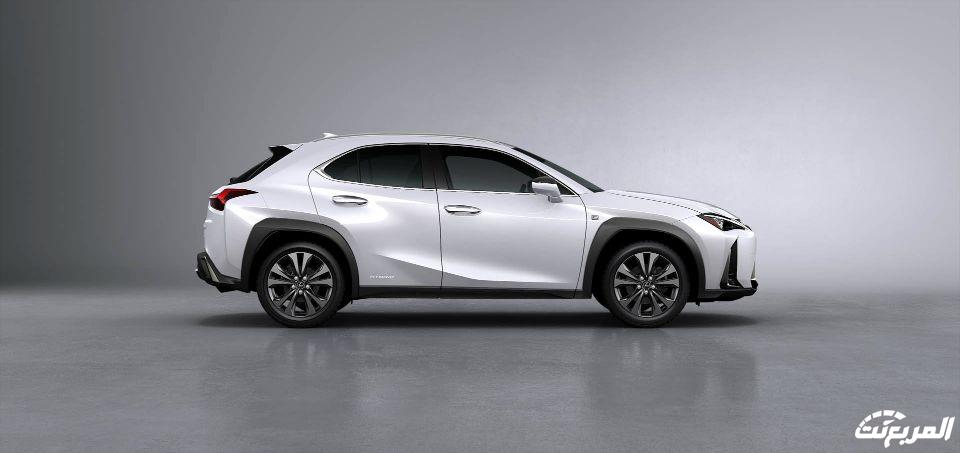 f7e67d0d-2019-lexus-ux-paris-livepics-15